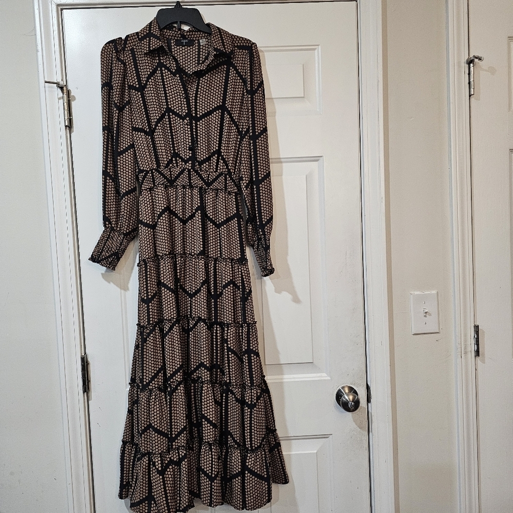 T Tahari Long Sleeve Tiered Dress Size Small Petite  Dress Boho Dark Academia
